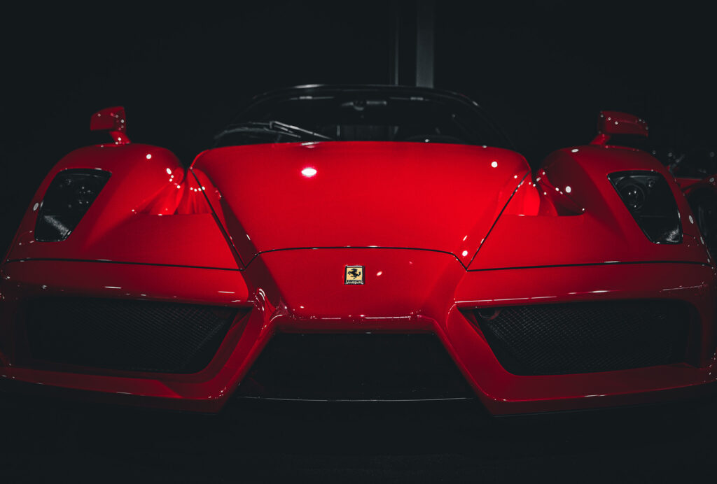 Fotoshooting - Rot Ferrari Stil Front | Marketingathleten